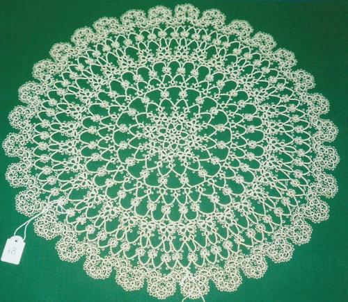 work - tatting - 18